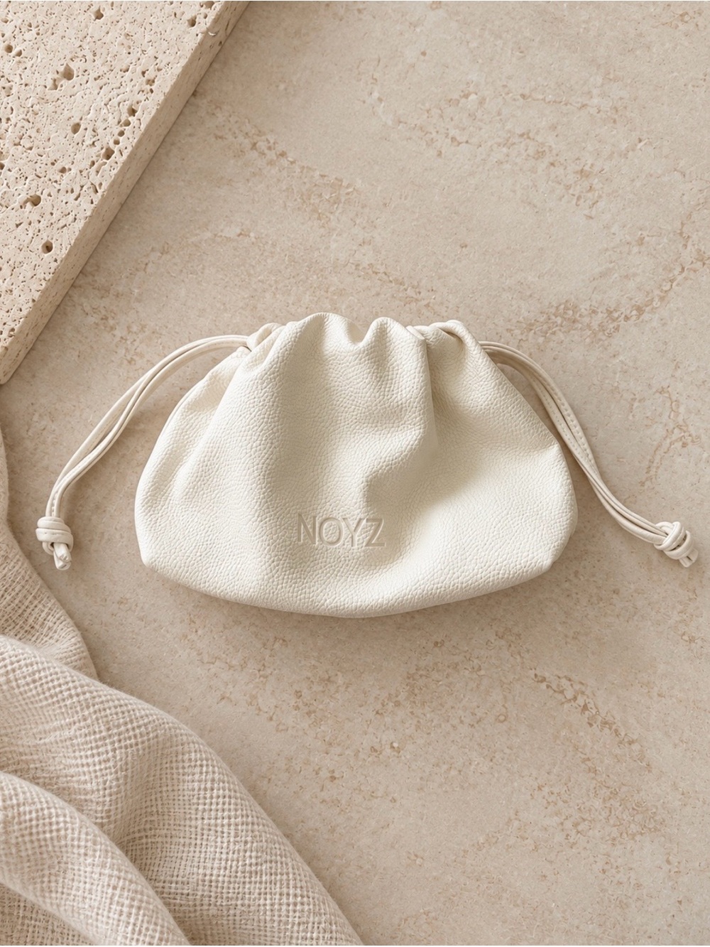NOYZ cosmetic pouch